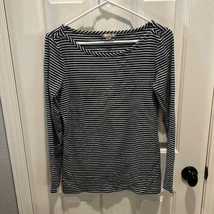Banana Republic Women’s Black and White Striped Long Sleeve Shirt in Size M